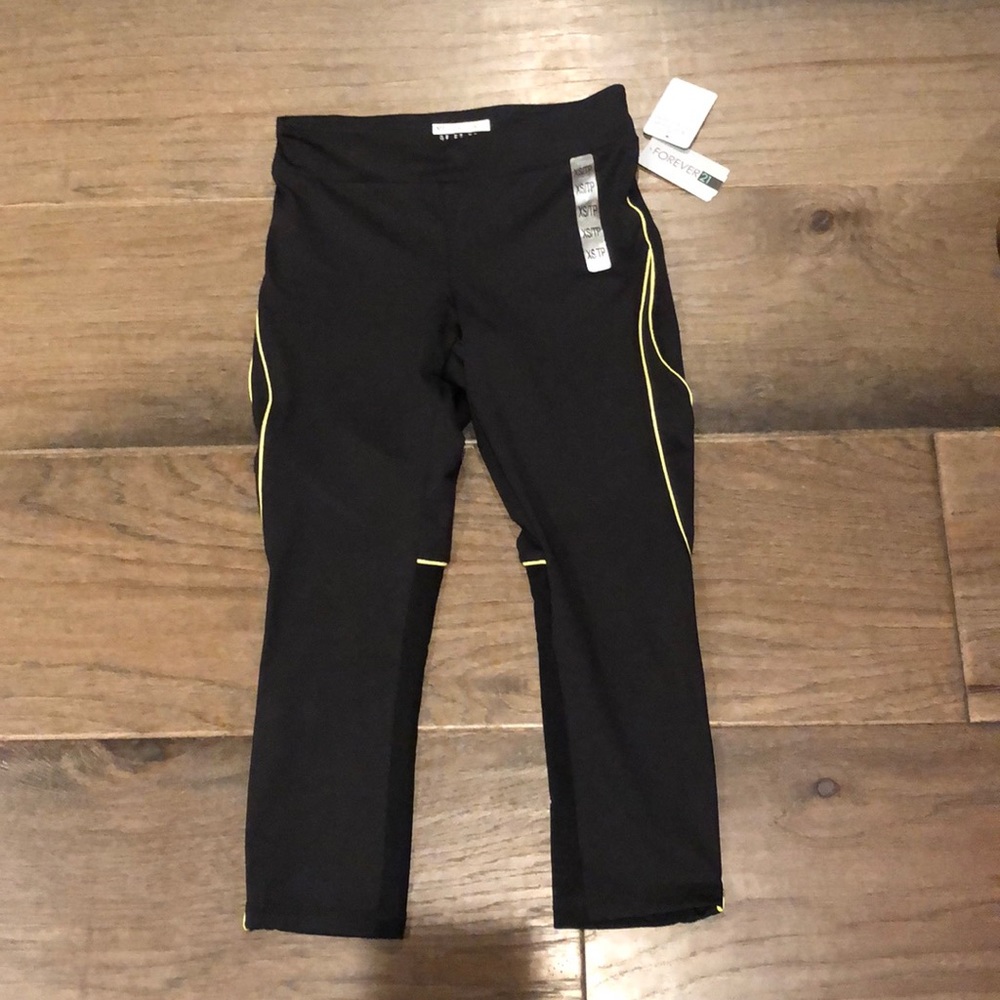 Forever21 cropped leggings